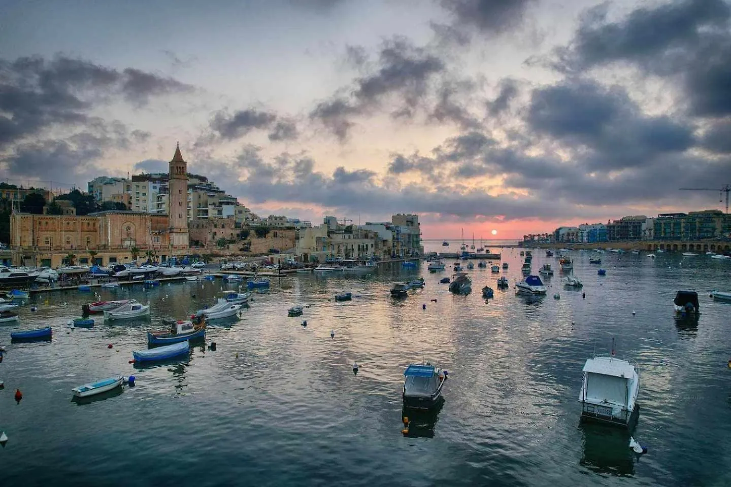 Sea Breeze Duplex Deluxe Penthouse Apartment Marsaskala